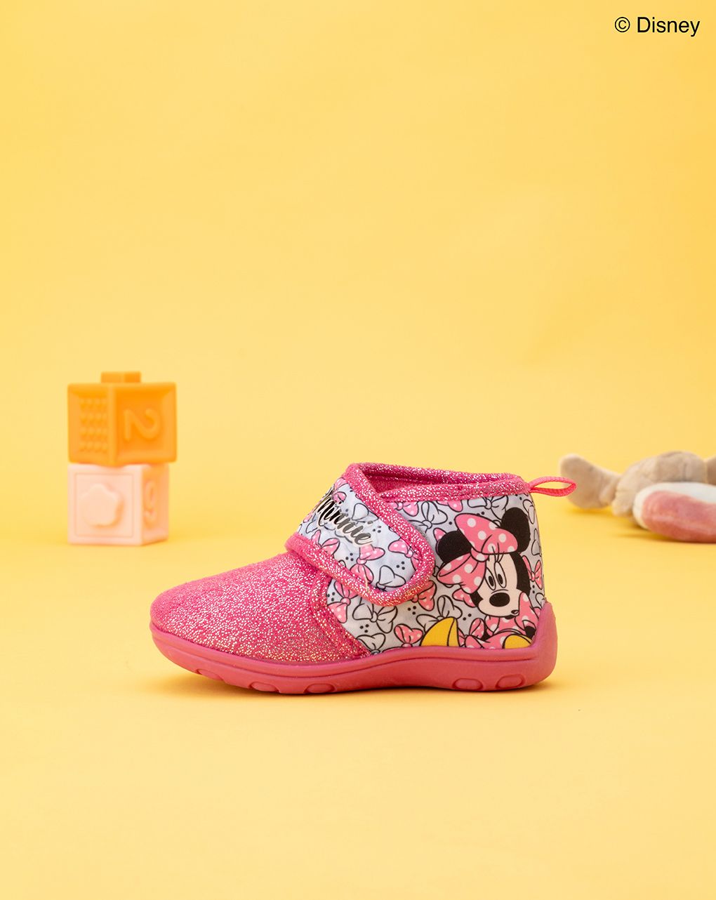 παντοφλάκια κλειστά φούξια με τη minnie για κορίτσι